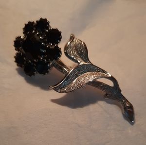 Vintage Silver-Tone Blk Flower Brooch